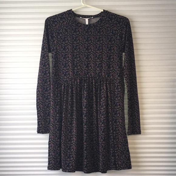 BCBG Generation Long Sleeve Baby Doll Dress - Picture 3 of 8